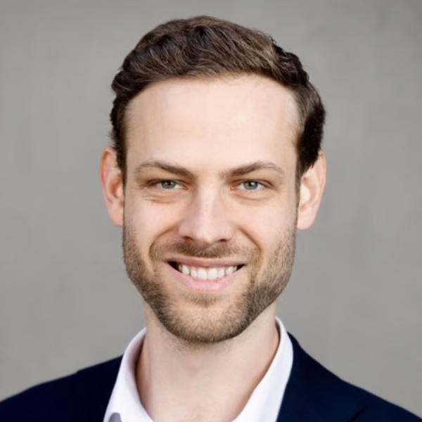 Dr. Paul Schmiedmayer (Stanford)