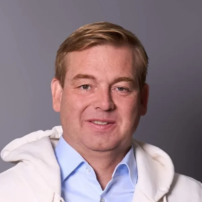 Dr. Joerg Traub